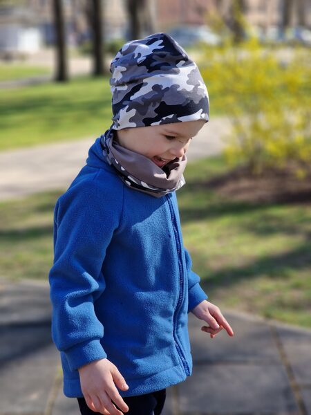 Kokvilnas trikotāžas cepure un tuneļšalle "KAMUFLĀŽA"